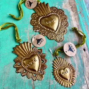 Love Tin Sacred Hearts