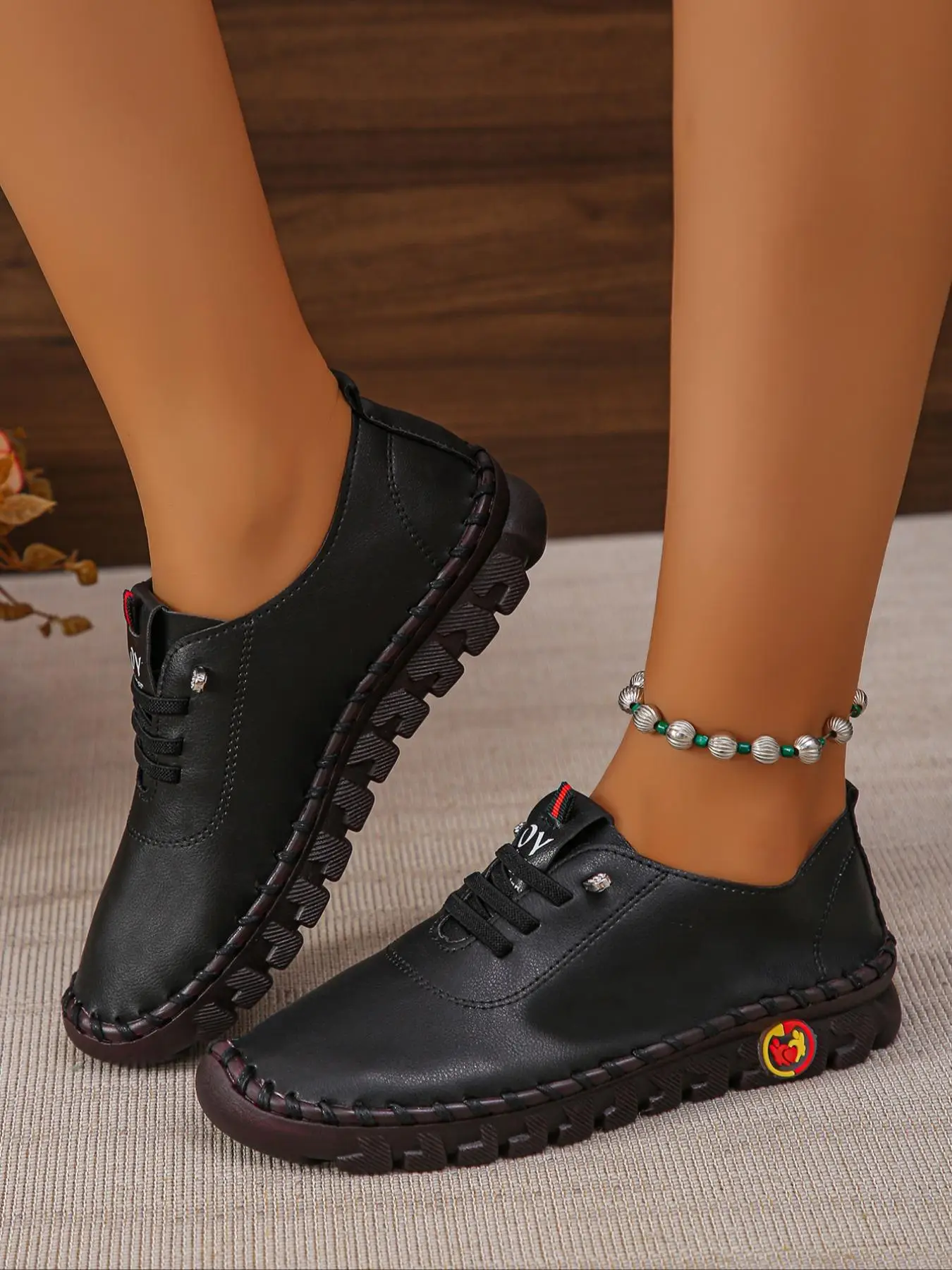 Women's Solid Color Lace Up Round Toe Flat Shoes, Casual Comfortable Sports Shoes for Daily Life, Lightweight Minimalist Flat Shoes for Women