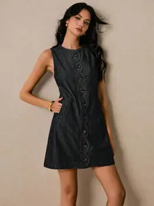 Minimalist Washed Denim Tank Dress, Wave Front Single Button, Slimming Pocket A-Line Skirt, Contemporary Sleeveless Design