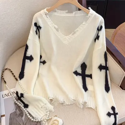 Meredith Knitting TikTok Shop