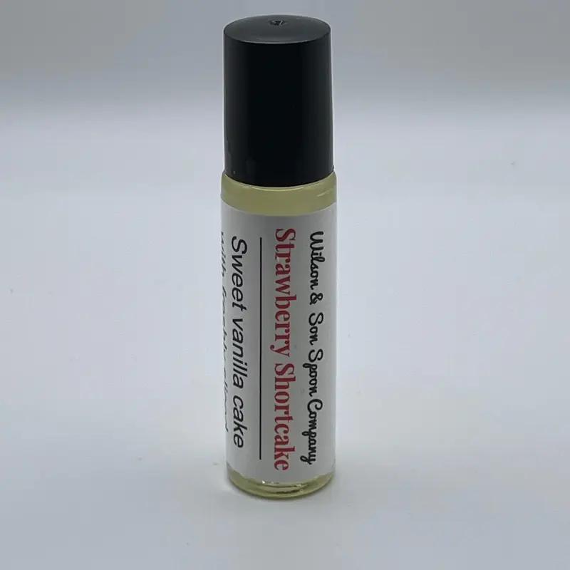 Wilson & Son Spoon Company Strawberry Shortcut 10 ml Roll-On Vegan Fragrance Oil - Unisex Sweet Fruit Perfume, Berry-Vanilla Mix, Vanilla Scents, Berry Cake Aroma, Smooth Texture, Travel Bath & Body Care Product