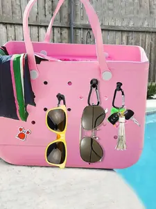 Bog Bag Accessories Key Holder and Hook, Beach Bag Hook and Button Mini Portable Hook, Lightweight Travel Accessory, Reusable Key Finder, Bag Charm Keychain, Fashion Bag Charms