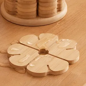 Clover-shaped Bamboo Heat Insulation Pad, Household Anti-scald Pot Holder and Coaster, Table Protection Mat for Bowls and Plates, Anti-scald Mat for Casseroles in Kitchen, Wooden Home Decoration Tableware Accessory