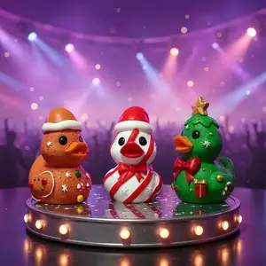 🎄Resin Christmas Duck Decor, Desktop Ornament: 3 Styles (Candy/Snowman/Potato) – For Desktops & Car Dashboards! Festive Xmas Pick!