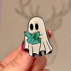 Ghost Reading A Court of Mist and Fury 1.5 Pin
