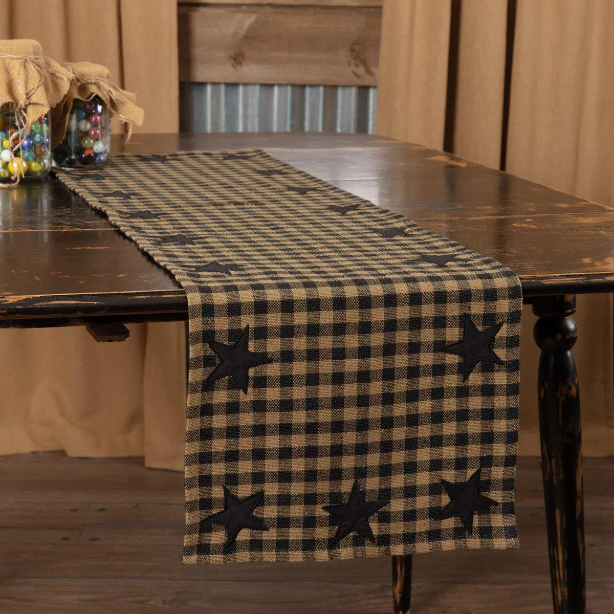 Blackstone Cotton Table Runners, Checkered Country Style with Appliquéd Stars and Woven Texture, One-Piece