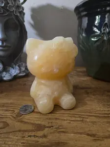 Natural Crystal Orange Calcite Cat Carving - Apothecharity High-Energy Healing Aid, Jewelry Accessory, Home Ornament with Creativity Boost, Emotion Balancing, Fear Removal Benefits