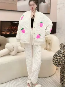 Women's Fashion Coral Fleece Pajama Set, New Autumn Winter Strawberry Print Thickened Warm Flannel Homewear Two-Piece Suit
