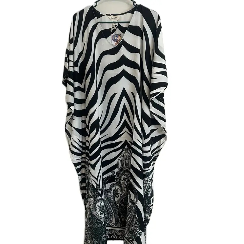 Plus Size Kaftan Dress for Ladies - Casual Women's Wear, Black & White Design, Long Sleeves, Versatile for Home, Beach Vacation & Summer