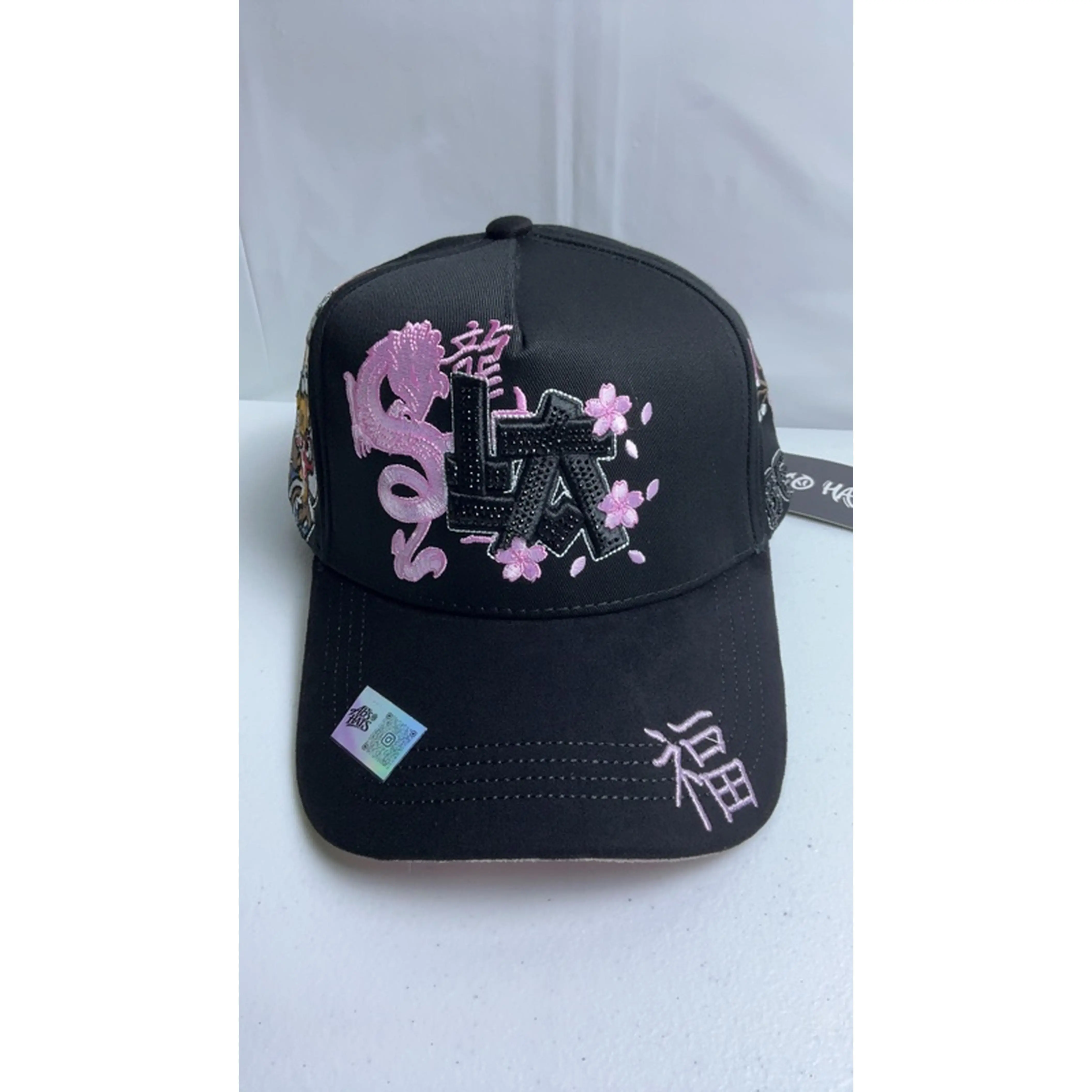 LA Be Rich Hat - Black Baseball Cap with Pink Floral Embroidery and Chinese Characters Design