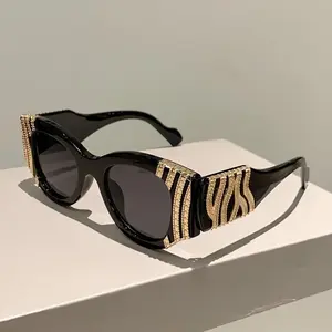 Unisex Cat-Eye Sunglasses | Oversized Vintage Punk Design | Two-Tone Frame + Metal Accents + Reflective Gradient Lenses | Spring-Perfect for Daily Wear & Street Style | Bonus Cleaning Cloth