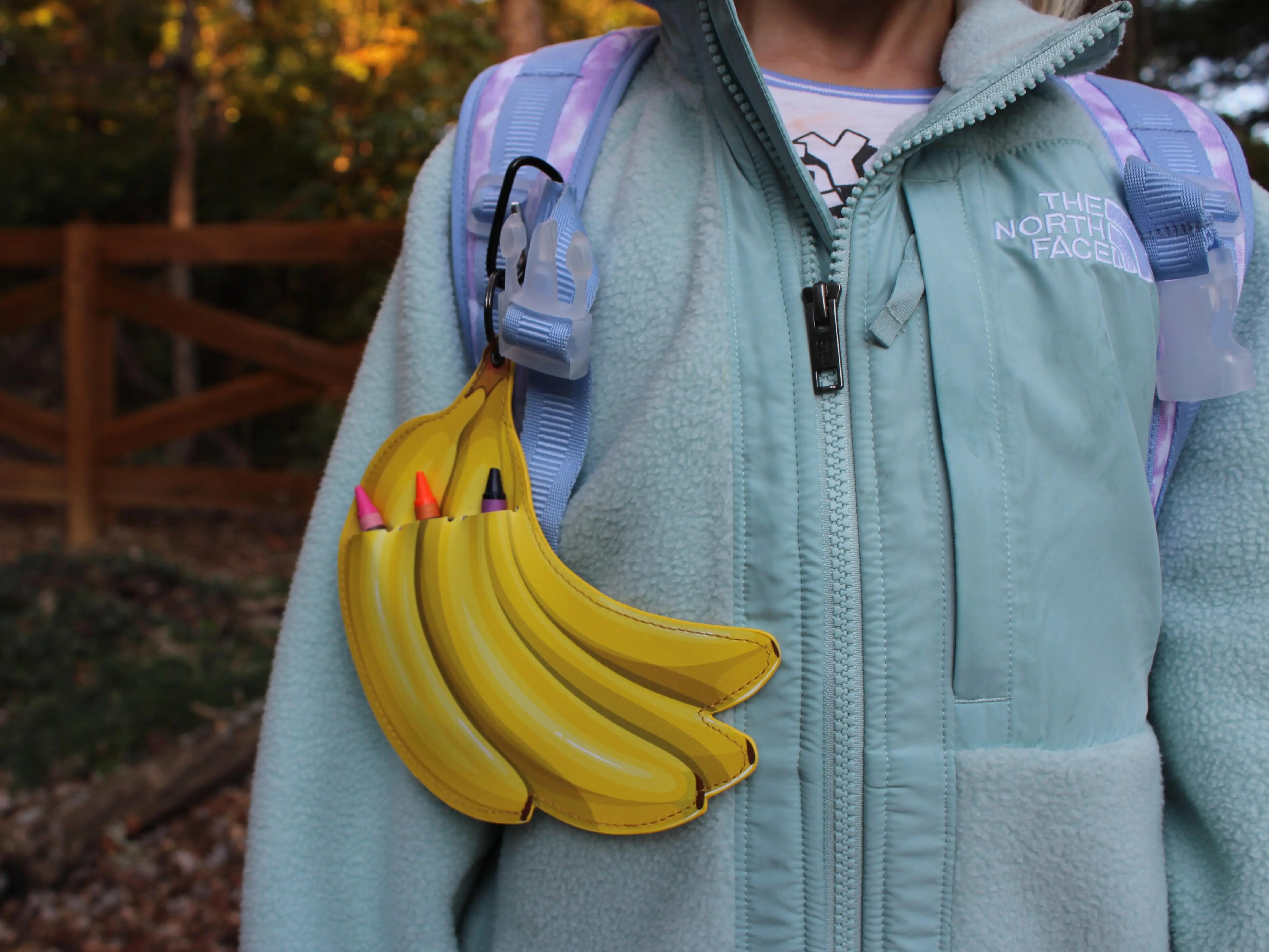 Banana Crayon Pocket – Colorful Companion for Creative Kids with Crayon Holder & Metal Clip for Backpacks or Bags