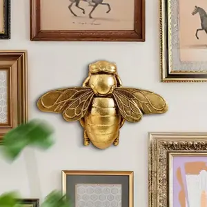 Bee Wall Art, Handmade Resin Insect Decoration, Natural Inspired Hanging Decor, Unique Gift for Entomology Enthusiasts