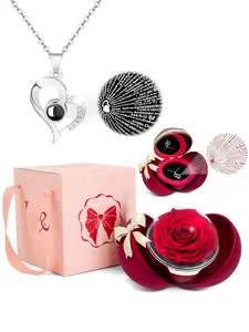 Heart-shaped projection necklace paired with a rose gift box, projection necklace contains hundreds of "I love you" languages, perfect as a gift for your loved one on Christmas, Valentine's Day, Mother's Day, or an anniversary.