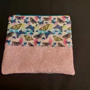 Vinyl clutch