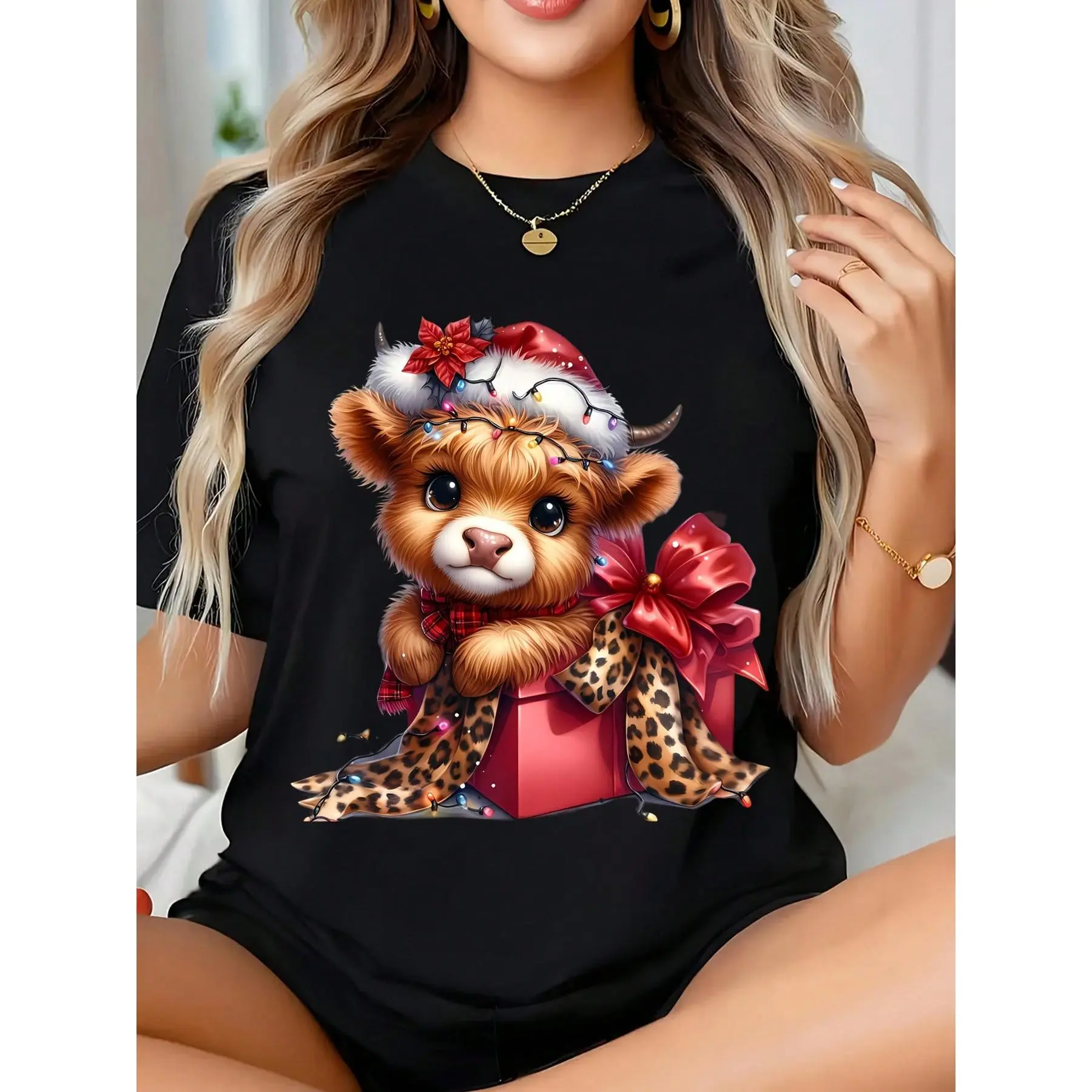 Funny Christmas Highland Cow Shirt, Coquette Christmas Highland Cow T-Shirt, Women's Vibrant Farmer Christmas Tee, Merry Christmas Heifers Top, Cow Animal Lover Xmas Gift, Perfect For Christmas Party & Daily Wear
