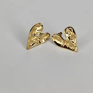 Aretes YERI