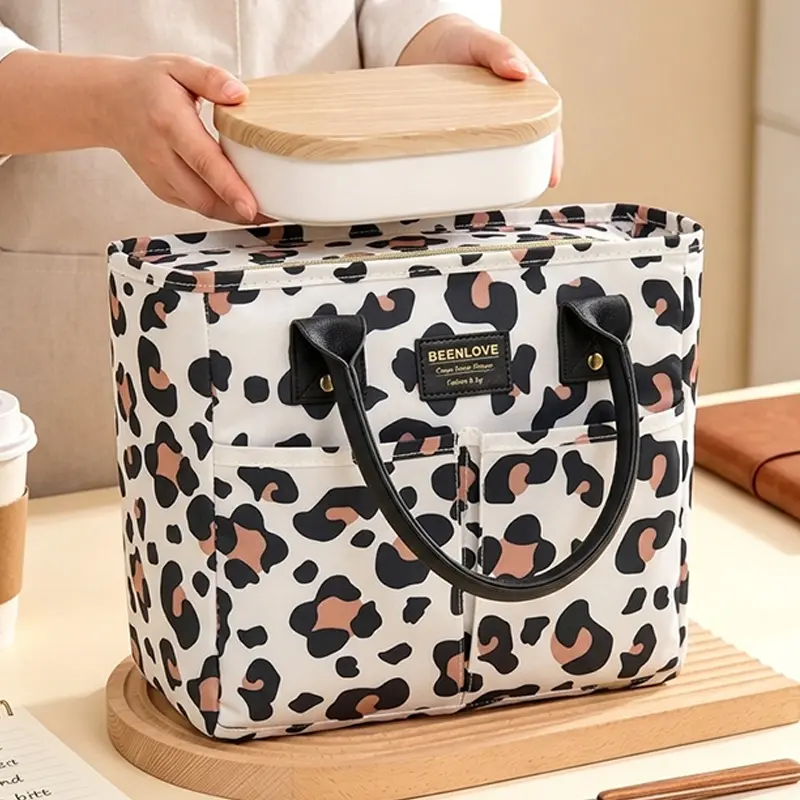 Colorful Bow Print Insulated Lunch Bag for Women, Large Waterproof Thermal Lunch Bag with Dual Front Pockets, Reusable Cooler Lunch Box Carrier for Adults