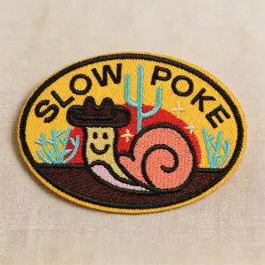 Slow Poke Snail Embroidery Patch, Adhesive Iron-On, Suitable for Clothes, Jackets, Hats, Accessories, DIY Fashion Decorations