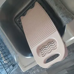 Plastic Laundry Board for Hand Washing Clothes, Portable Home Use with Stand, Durable and Easy to Carry, Ideal for Daily Cleaning, Plastic Washboard