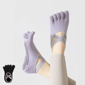 Five-Toe Yoga Socks: Moisture-wicking, toe-separated, and antibacterial socks designed for sports and fitness, featuring a non-slip grip pattern. Ideal for yoga, Pilates, dance, barefoot activities, and indoor workouts.