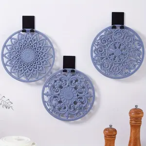 BeadBreath 3pcs Silicone Heat Insulation Mats, Multifunctional Hollow-Carved Trivet Mats for Hot Pots & Dishes
