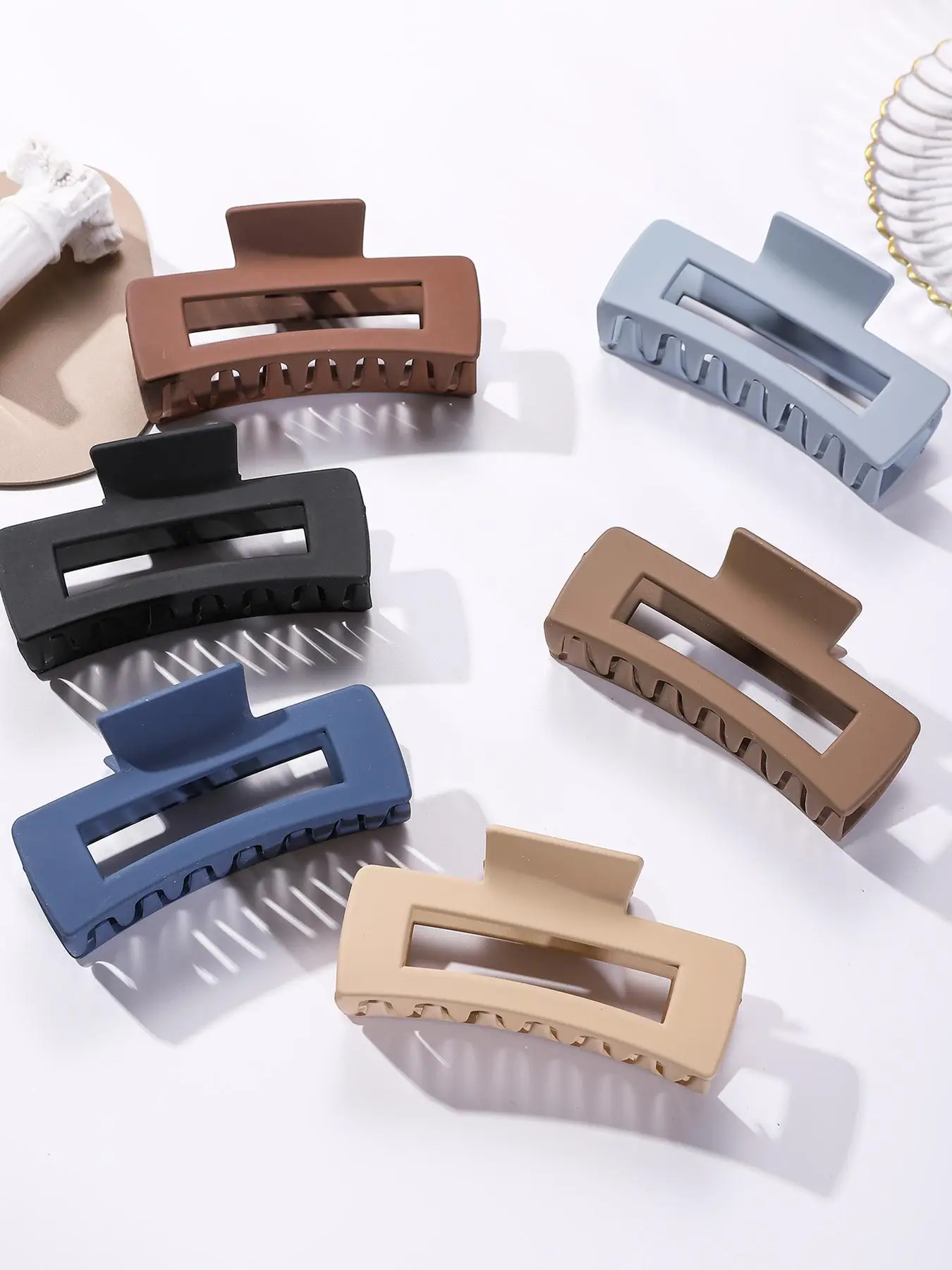 Hollow Square Hair Claws for Women and Girls, Frosted Non-slip Hair Claws, Back of Head Plate Hair Clips, Daily Commuting Bathing Face Washing Hair St