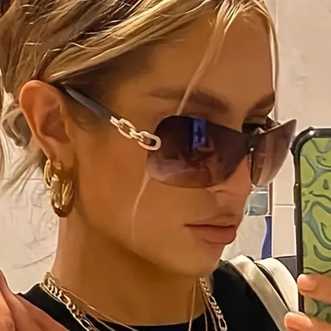 Women's Chain Decor Wrap Around Sunglasses, Summer, Sun Protective, Modern, Trendy Sun Glasses, Tinted Lens Eye Protection Sunglasses for Everyday Use, Fashion Accessories for Beach Outings Outdoor Activities