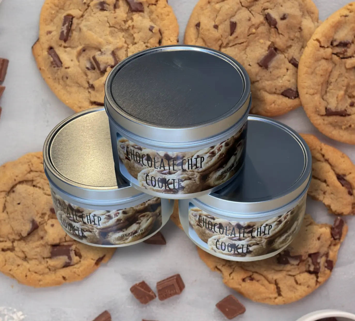 Chocolate Chip Cookie scented candle. This candle is made with 100 % soy wax. The candle is 100% handmade, hand poured and made in the USA.