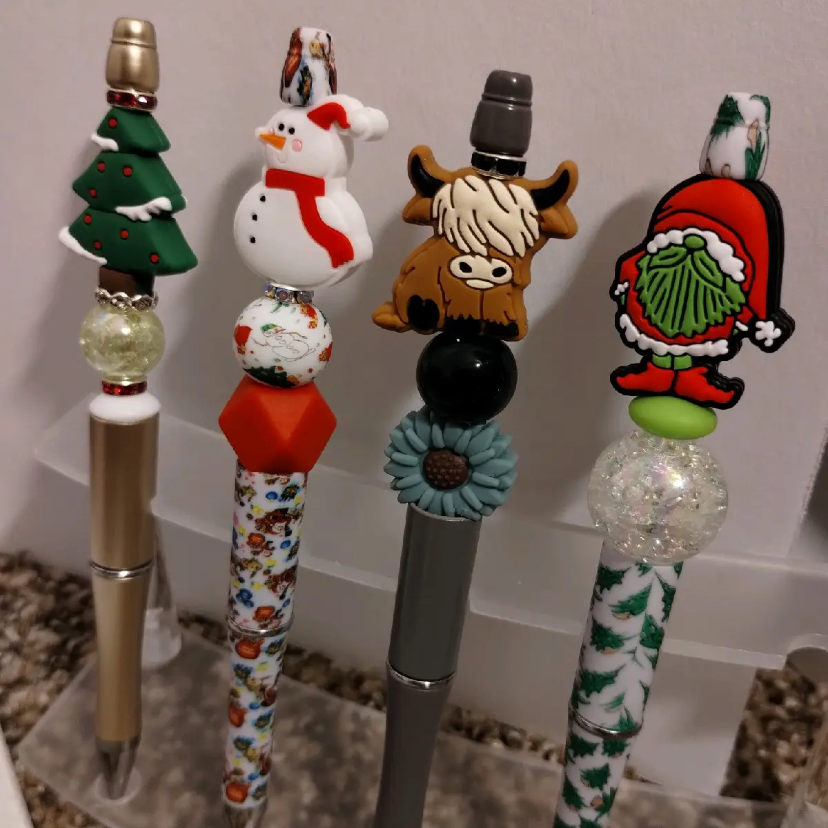 3/ 24. ADORABLE PENS!