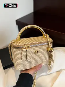 Light luxury retro exquisite versatile small square bag, elegant atmosphere, fashionable personality single shoulder crossbody bag, multi back method, chain shoulder strap and double shoulder strap design, Versatile Shoulder Bags, Handcrafted Bag