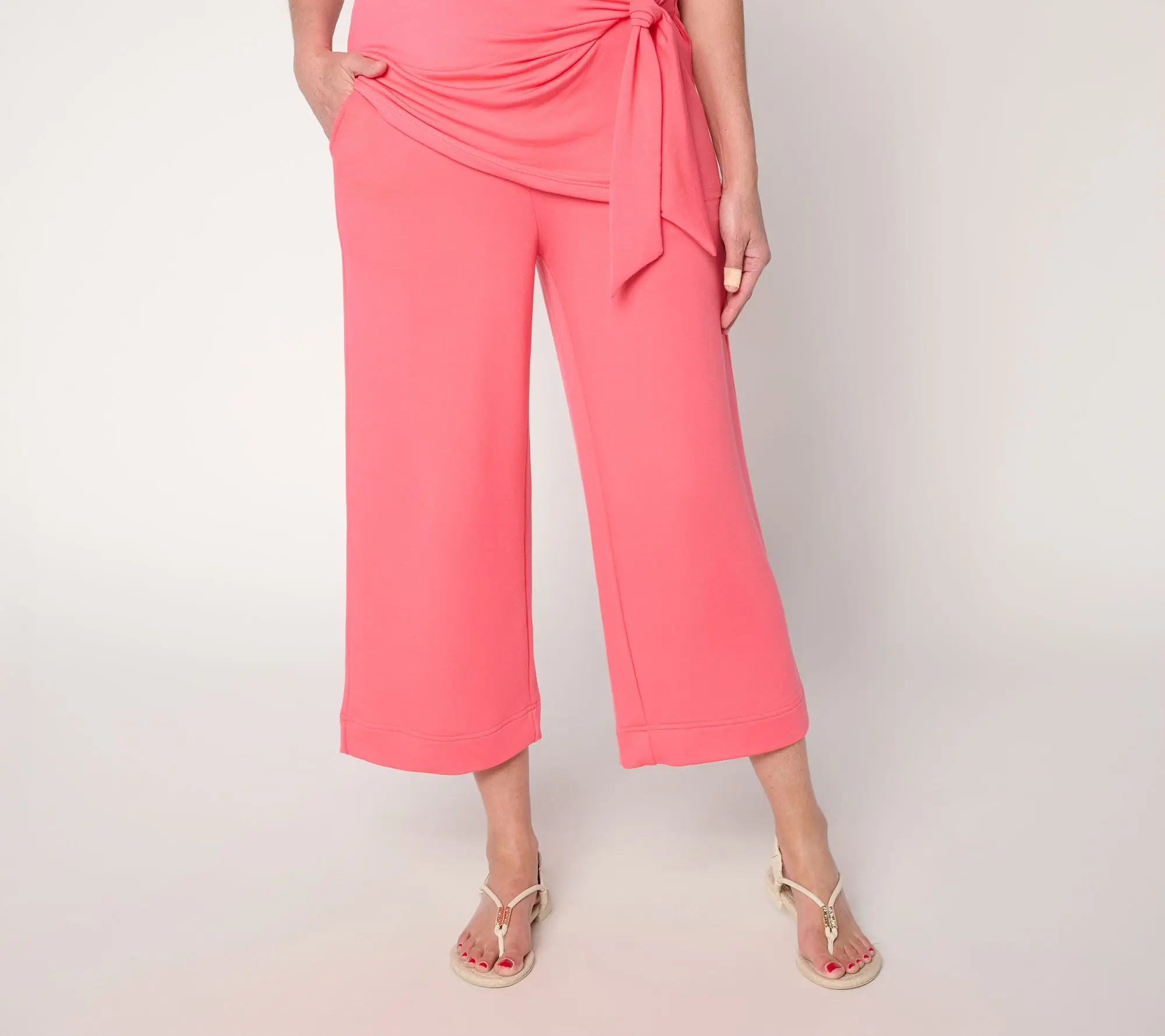 Brandis Dress Out Loud Acquitted Knit Regular Wide Leg Crop