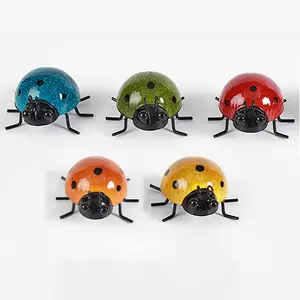 Charming Metal Ladybug Wall Art, Durable Weather-Resistant Decoration, Indoor Outdoor Use, Easy Hanging Design, Garden Sculptures Statues, Ideal Gift for Gardeners