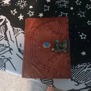 Unique Design Journal with Eye Detail for Creative Minds - Perfect for Notes & Sketches - Standout Notebook with Intricate Eye Detail