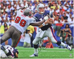 Warren Sapp Tampa Bay Buccaneers Autographed "16 x 20" Sack Vs. Patriots Photograph - Fanatics Authentic Certified
