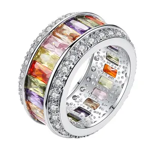 OIDEA Brass Full Pave Spinner Ring - Colorful Rhinestone Diamond Wheel Statement Accessory for Women, Sparkling Rhinestone Statement Piece, Rhinestone Statement Rings, Sparkling Rings