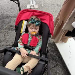 Baby Stroller with Free Bag ,Newborn Stroller,Foldable Stroller Legs,Equipped with Chest Clip,One-Click Contraction Function,Alloy Metal Material,4-wheel Travel Toddler Stroller