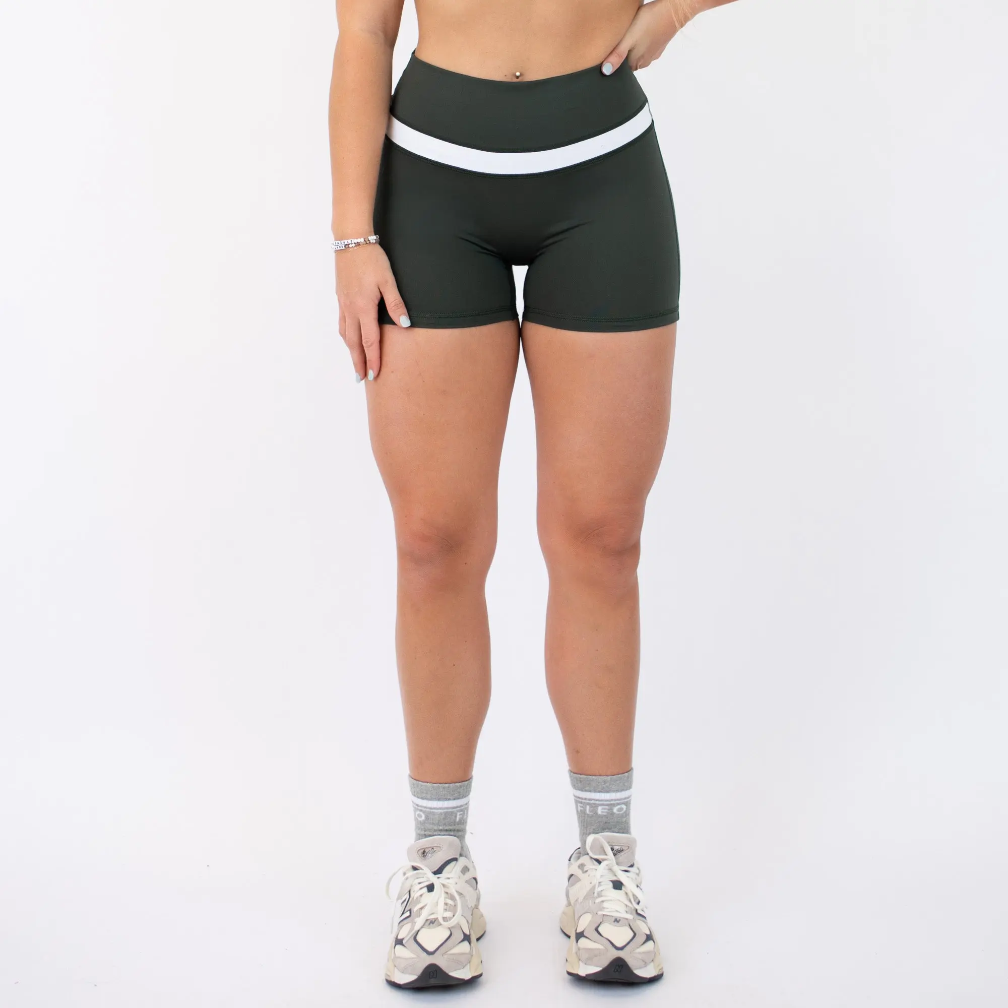 Double Take Short 4" - No Front Seam - Higher Rise