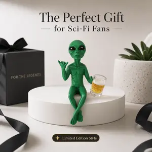 Funny Drinking Alien Figurine, Resin Green Alien Statue with Beer Mug, Humorous Outer Space Alien Sculpture for Home, Bar, Desk, Shelf, Garden & Patio Decor