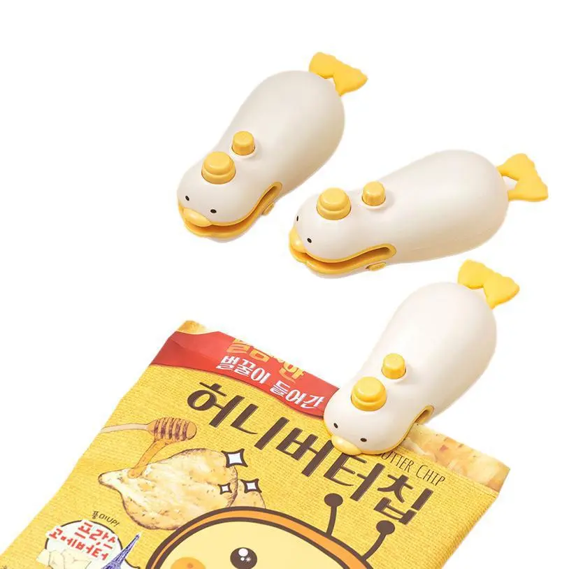 Cute Cartoon Magnetic Handheld Mini Sealer Small Household Dormitory Snack Plastic Bag Heat Sealing Tool Portable Airtight Fresh Keeping Gadget