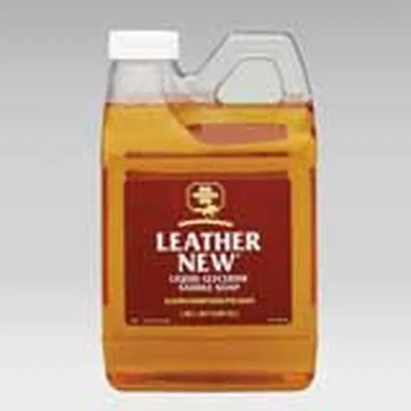 Farnam Leather Cleaner & Conditioner for Shoes - Dirt Removal, High Gloss, Leaves a Long-Lasting High-Gloss Shine, 0.5 gal Capacity, Model 32603, Won't Rub Off On Clothes, Shoe Protective Treatments, Clean Shine Cleaning & Care
