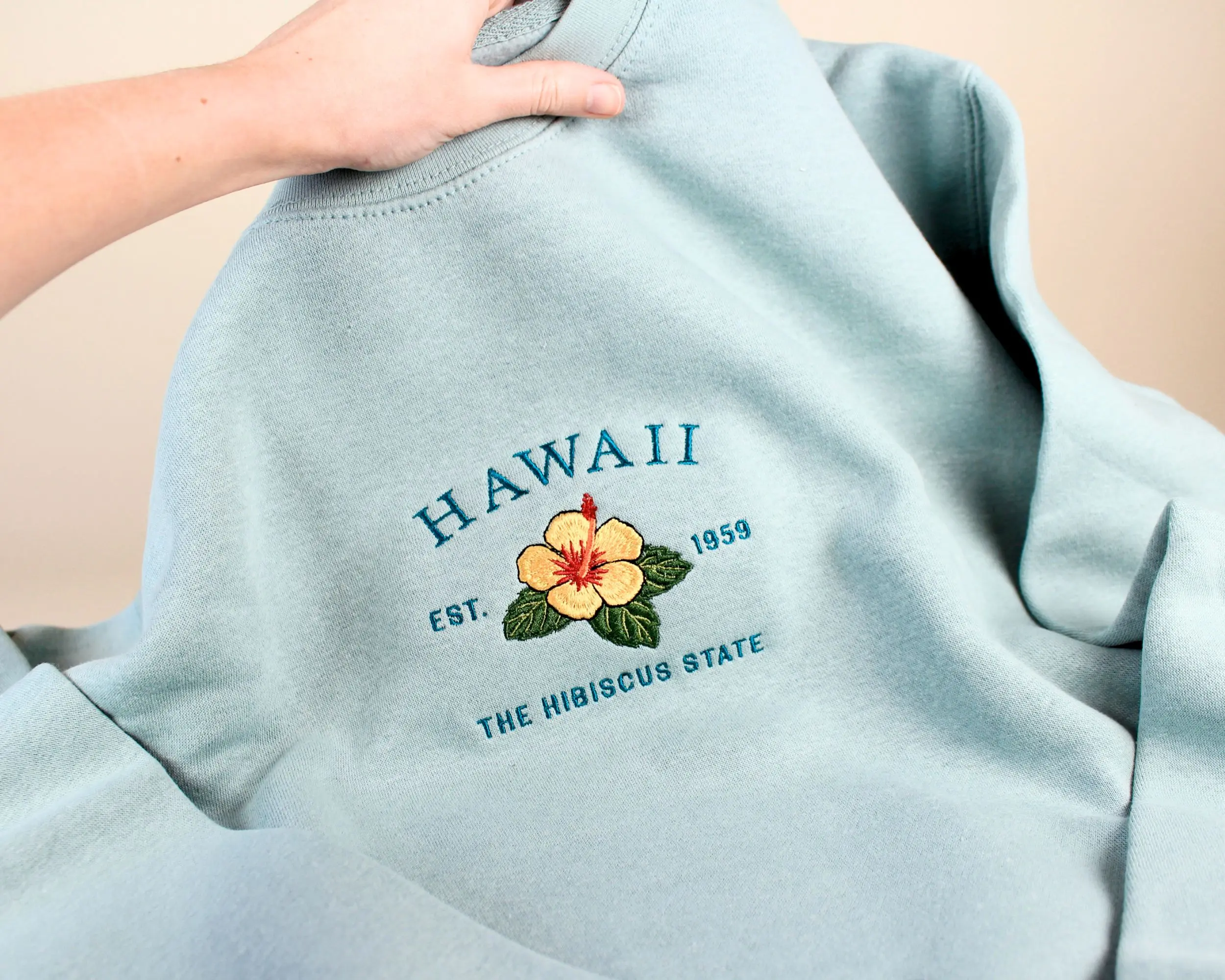 Hawaii Hibiscus Embroidered State Flower Crewneck Sweatshirt