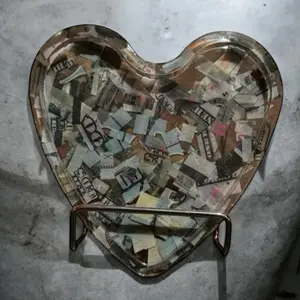 Personalized Heart-Shaped Money Ashtrays - Handcrafted Novelty Accessory