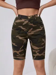 Women's Camo Print Moto Shorts, Camouflage, Slim, Elastic Waistband, Pocket Design, Durable and Fashionable, Spring Summer Casual Street Style, Casual Fitted Shorts