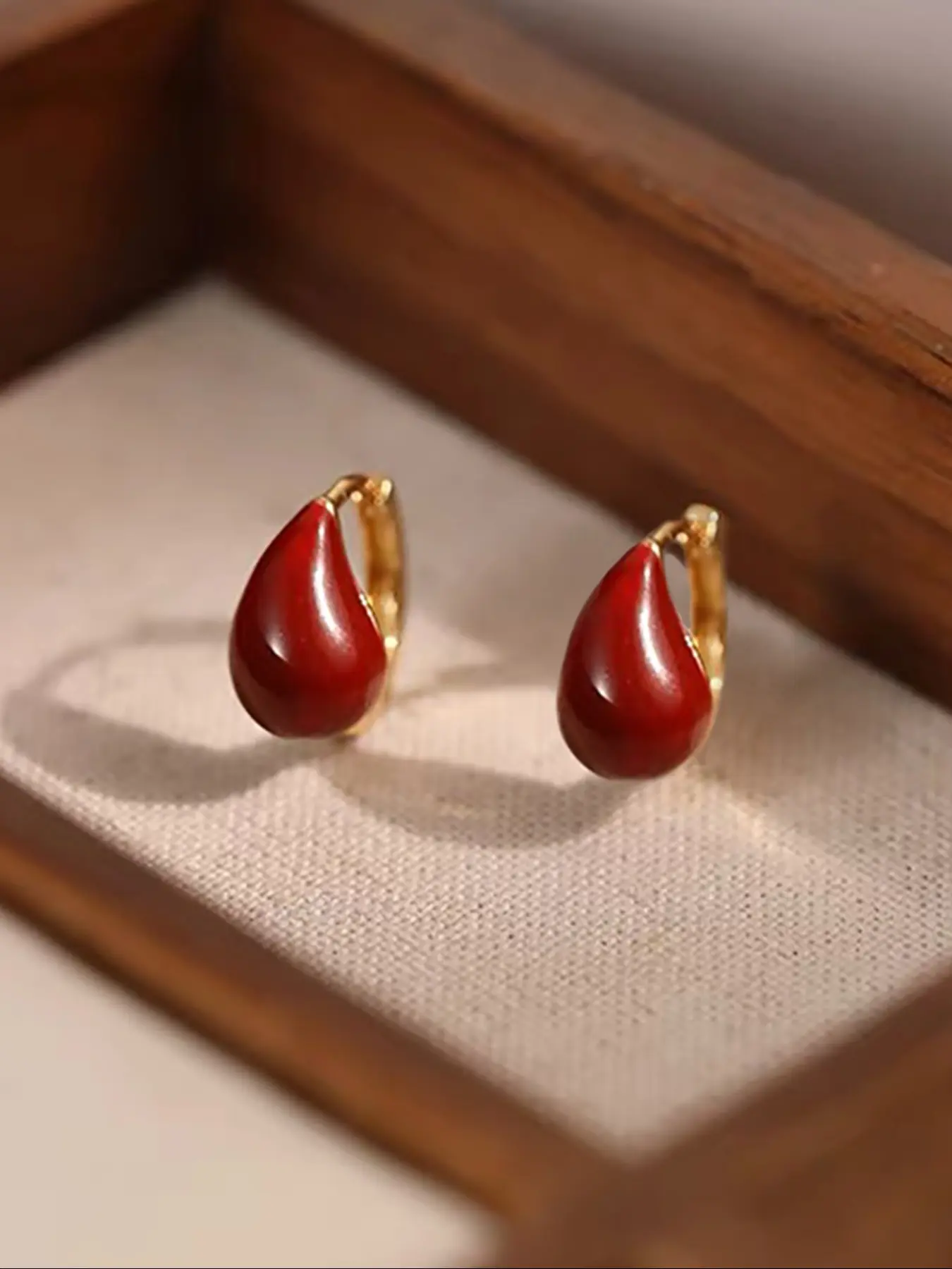 Elegant Vintage Geometric Enamel Drip Earrings for Women, Small Simple Stylish Commuter Fashion Ear Cuffs, Daily Wear Accessories