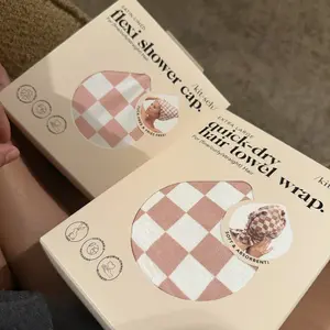 Kitsch Satin Lined Flexi Shower Cap + XL Hair Towel Bundle