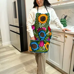 Mandil Artesanal Apron with Vibrant Floral Embroidery and Durable Cotton Material for Kitchen Use
