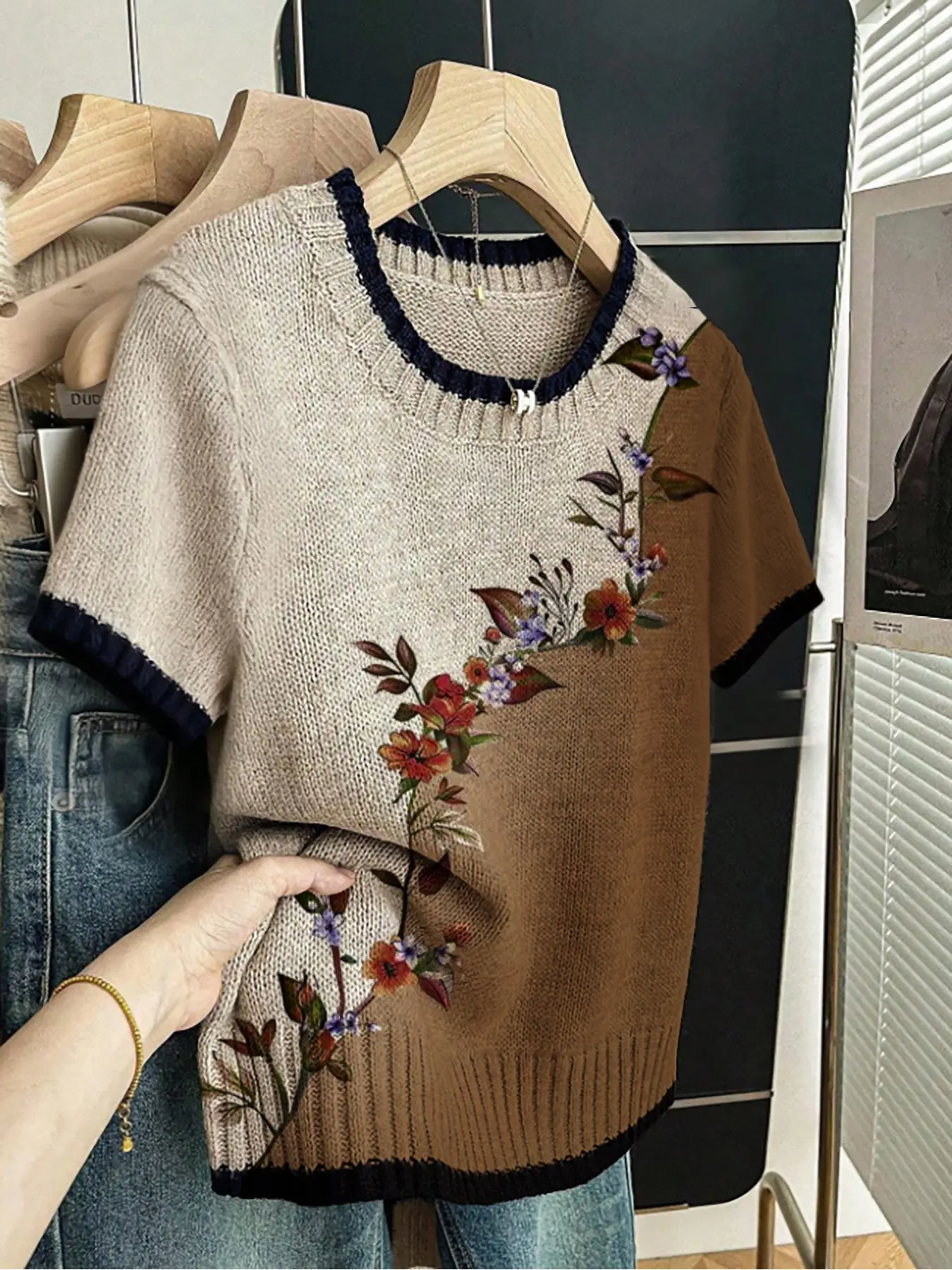 Women's Floral Print Round Neck Fitted Sweater, Chic Casual Fashion Streetwear Top Short Sleeve Knit Sweaters, Casual Knitwear for Spring Summer Fall, Comfortable Warm Daily Wear Womenswear
