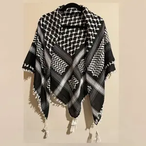 Black and white Palestinian keffiyeh – Handmade in Bethlehem