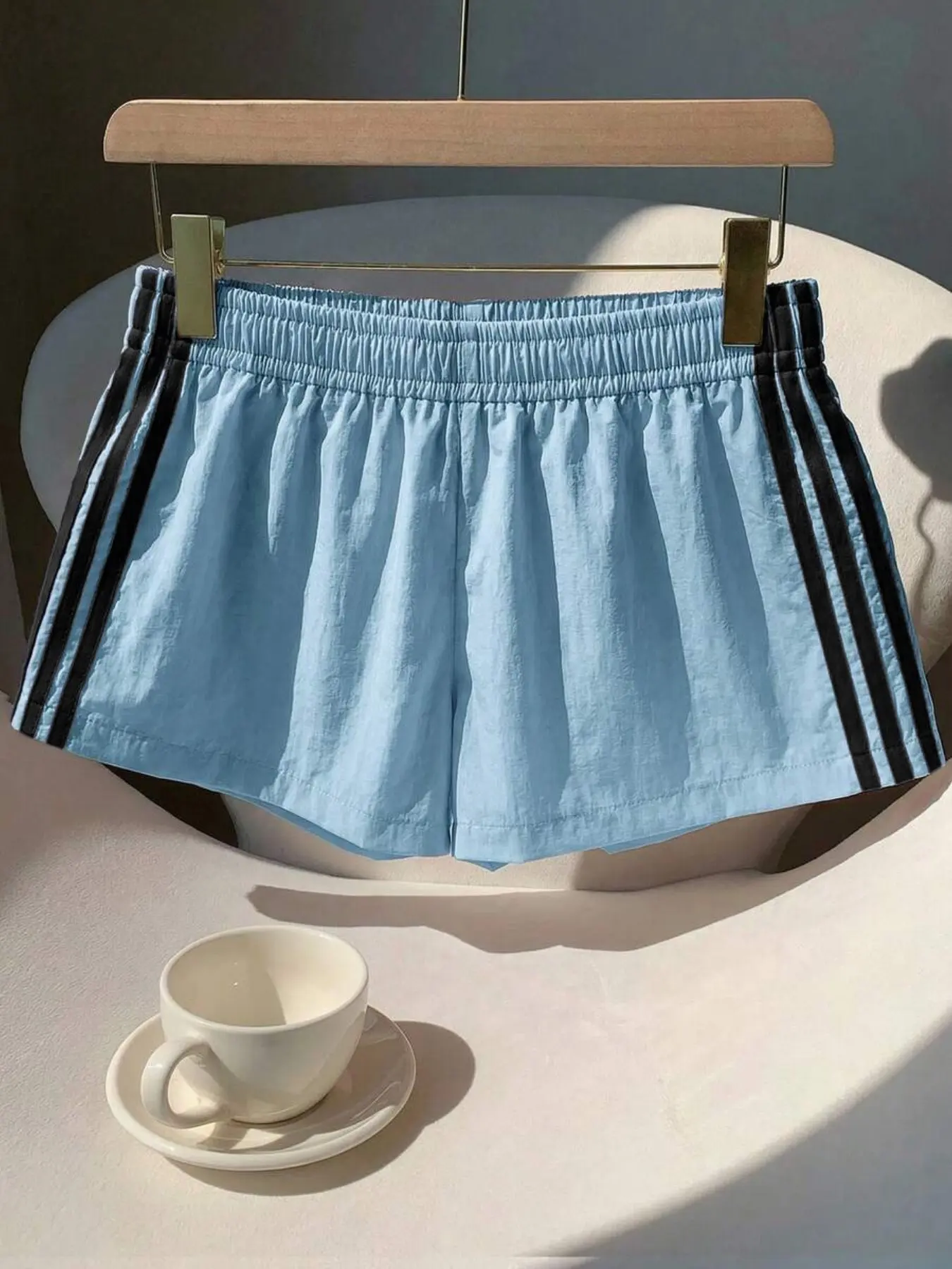 American Vintage Elastic Waist Loose Fit Stripe Casual Shorts, Lightweight Breathable, Ideal for Summer Daily Commute and Outdoor Wear, Fashionable Streetwear Essential